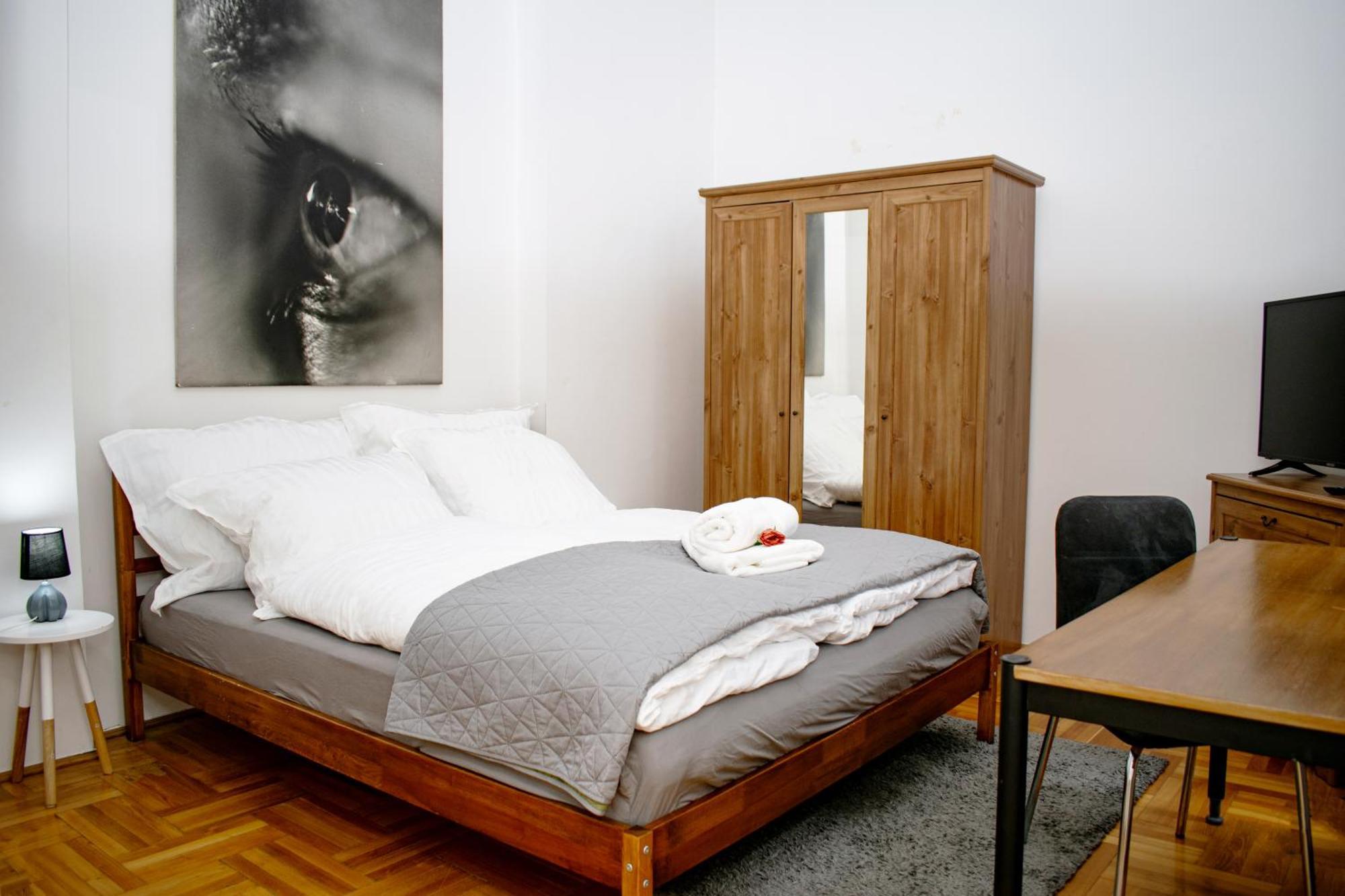 Heart Of The City, Entire Very Big Apartment Budapest Exterior photo