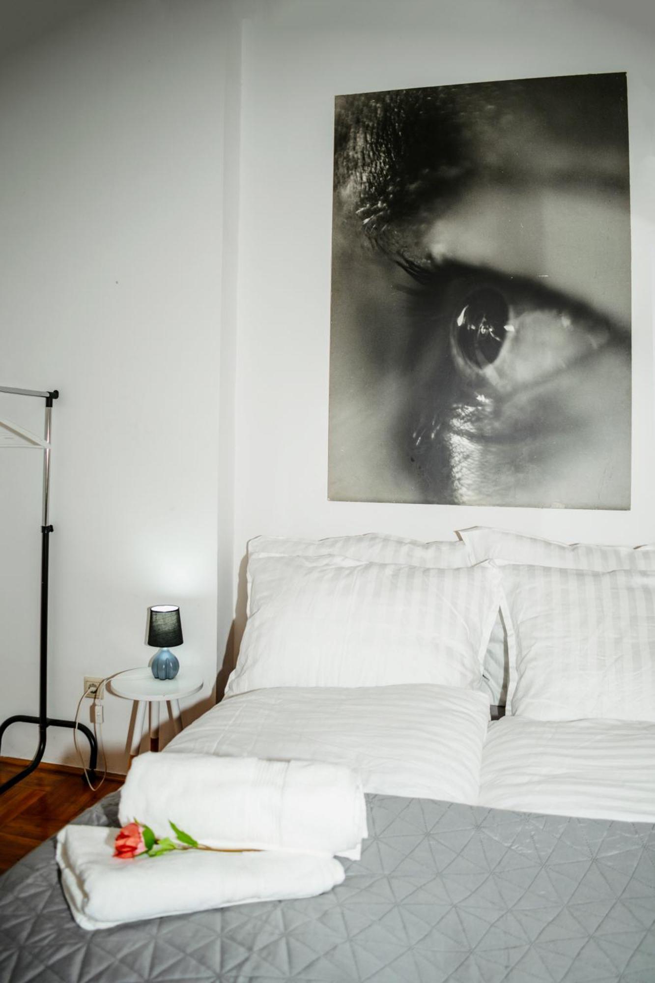 Heart Of The City, Entire Very Big Apartment Budapest Exterior photo