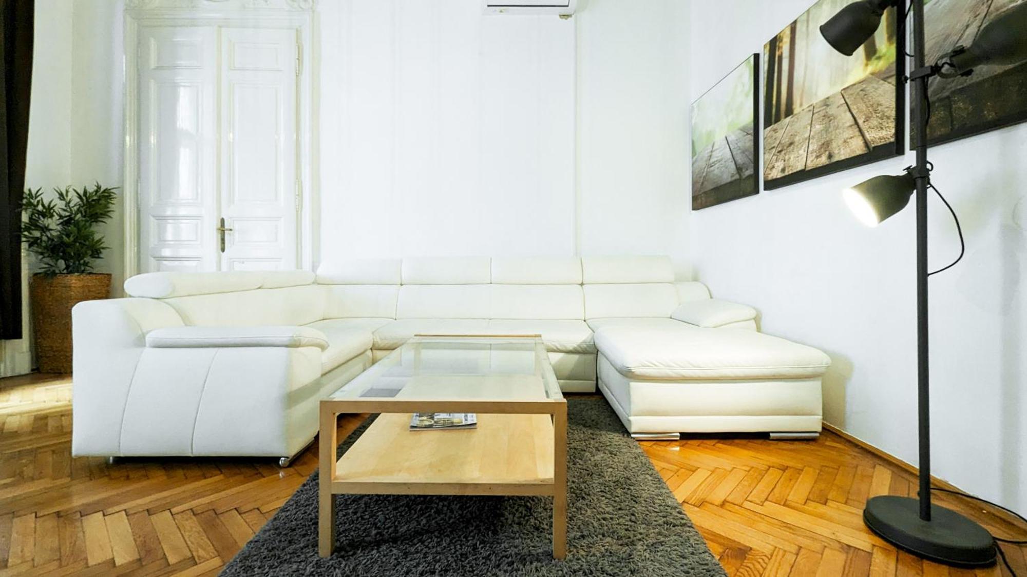 Heart Of The City, Entire Very Big Apartment Budapest Exterior photo