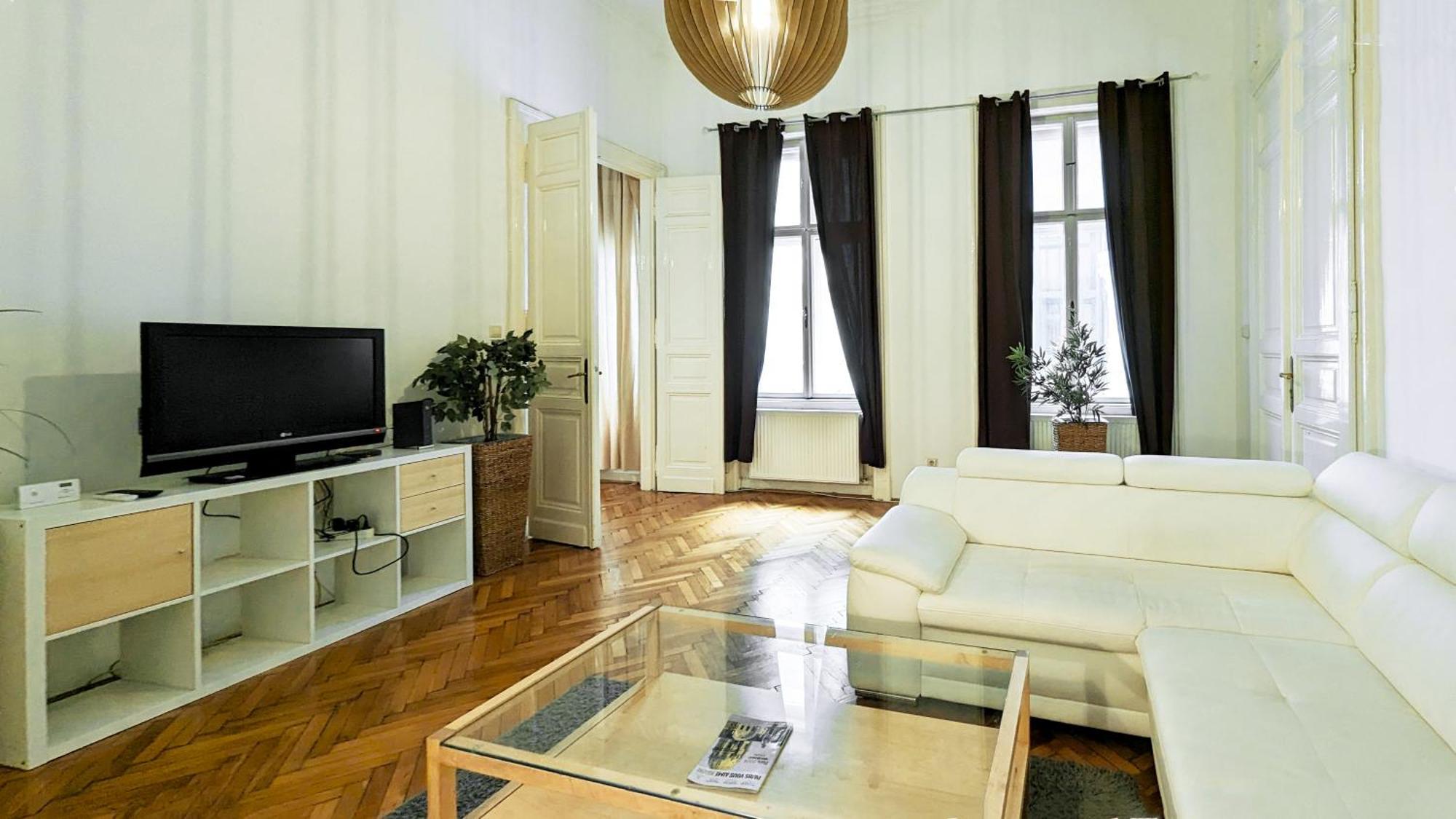 Heart Of The City, Entire Very Big Apartment Budapest Exterior photo