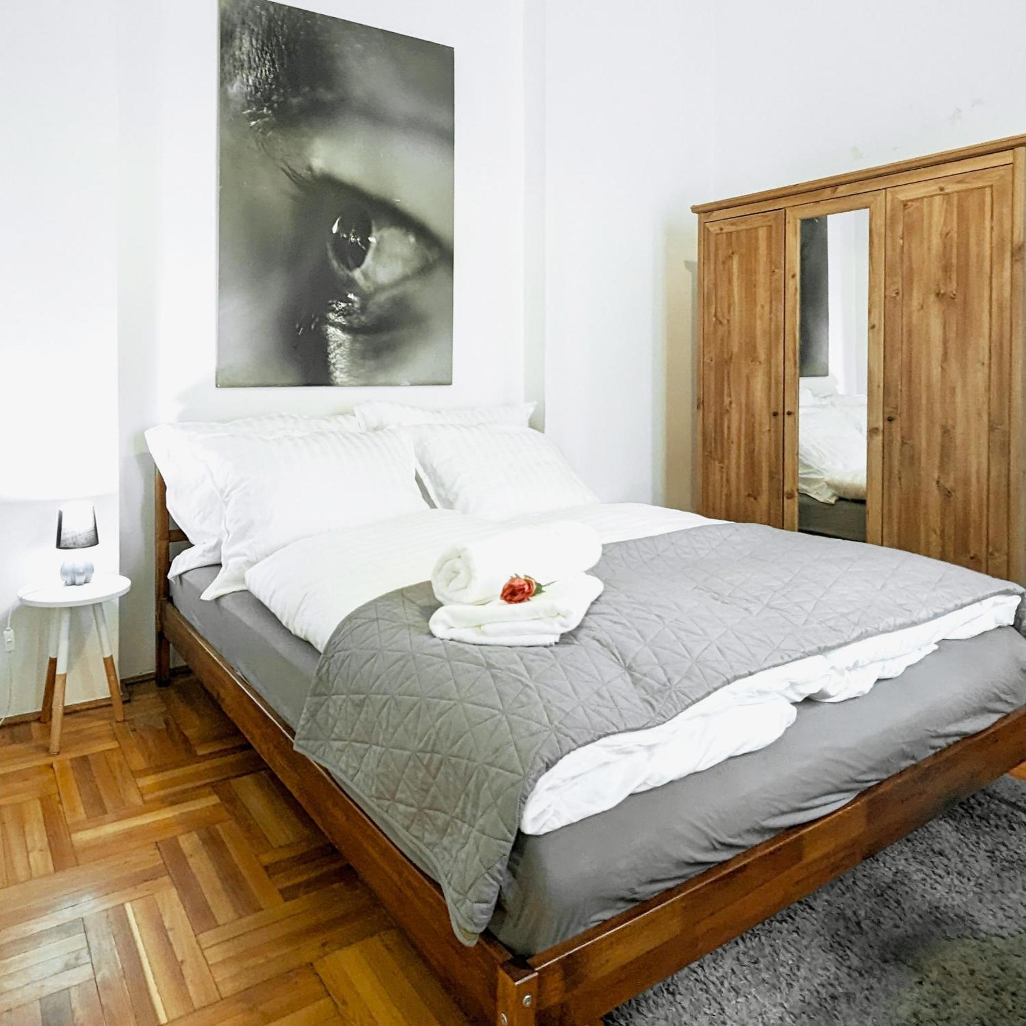 Heart Of The City, Entire Very Big Apartment Budapest Exterior photo