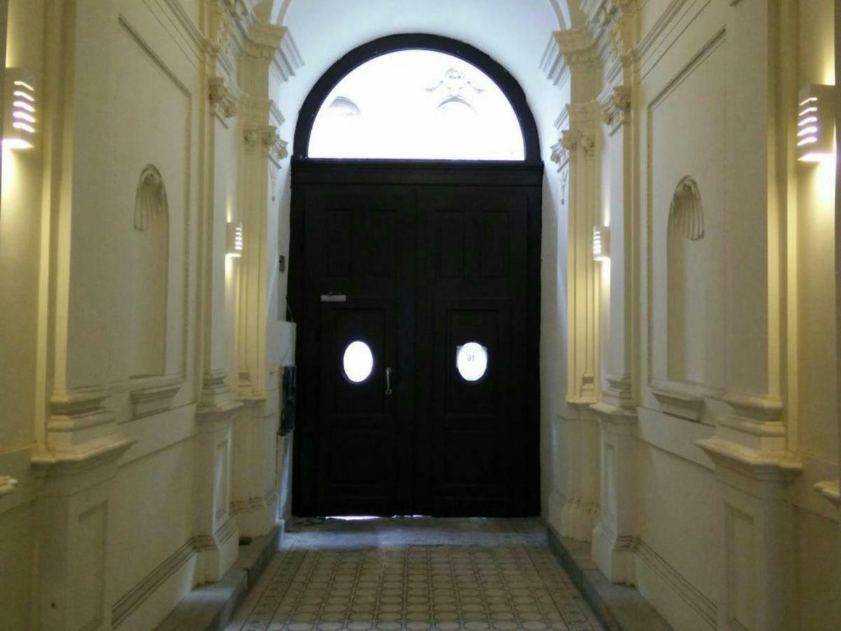 Heart Of The City, Entire Very Big Apartment Budapest Exterior photo
